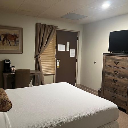 The Stables Inn & Suites Salem ภายนอก รูปภาพ