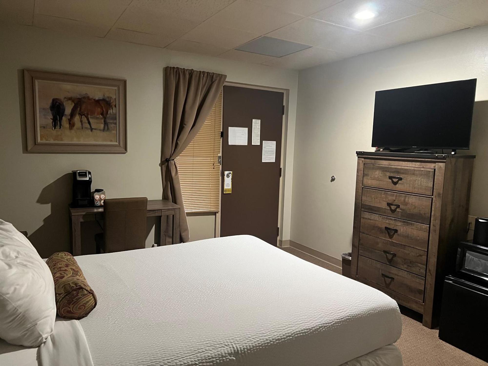 The Stables Inn & Suites Salem ภายนอก รูปภาพ