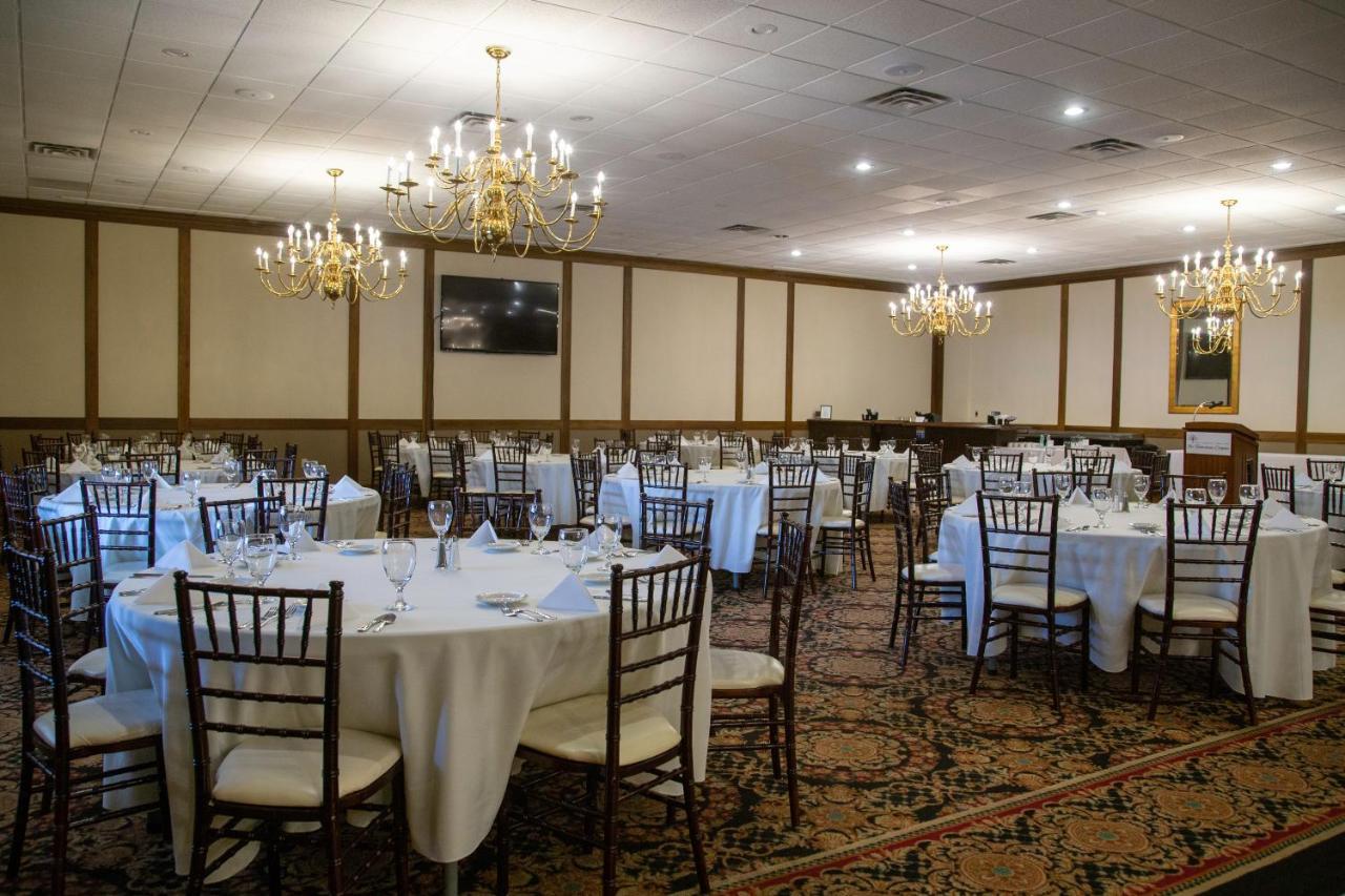 The Stables Inn & Suites Salem ภายนอก รูปภาพ
