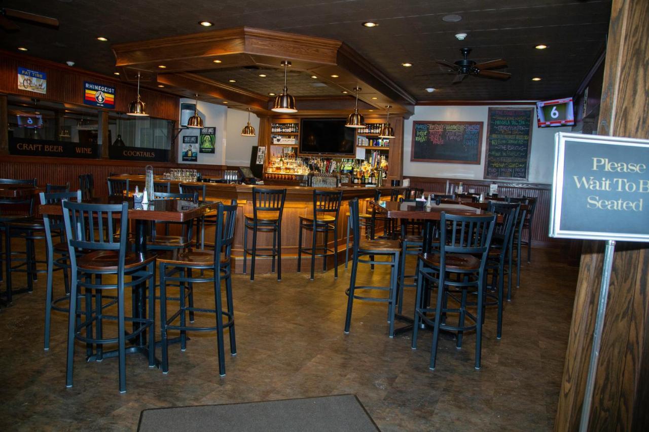 The Stables Inn & Suites Salem ภายนอก รูปภาพ