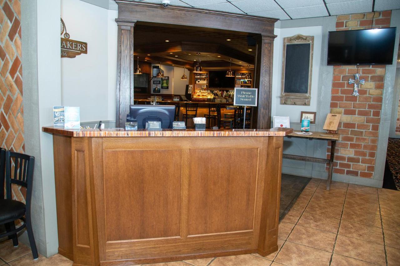 The Stables Inn & Suites Salem ภายนอก รูปภาพ