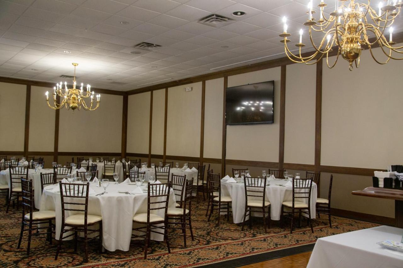 The Stables Inn & Suites Salem ภายนอก รูปภาพ