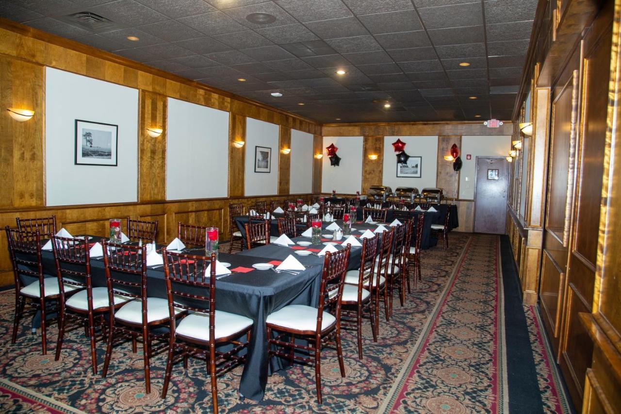 The Stables Inn & Suites Salem ภายนอก รูปภาพ